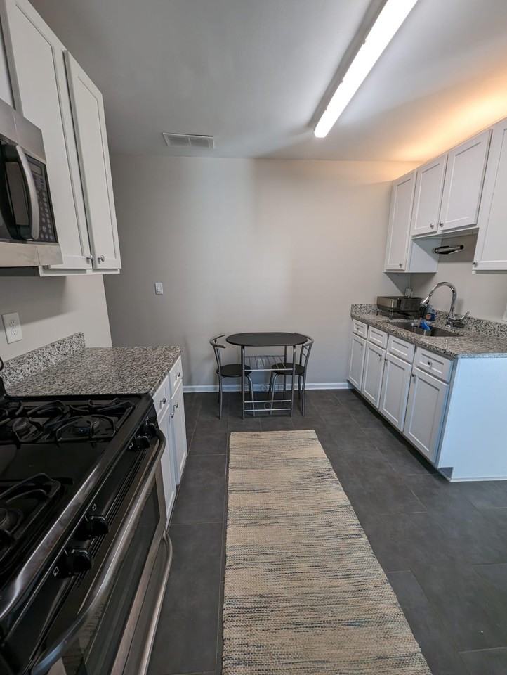 Mcdaniel St Sw - Photo 5 of 7