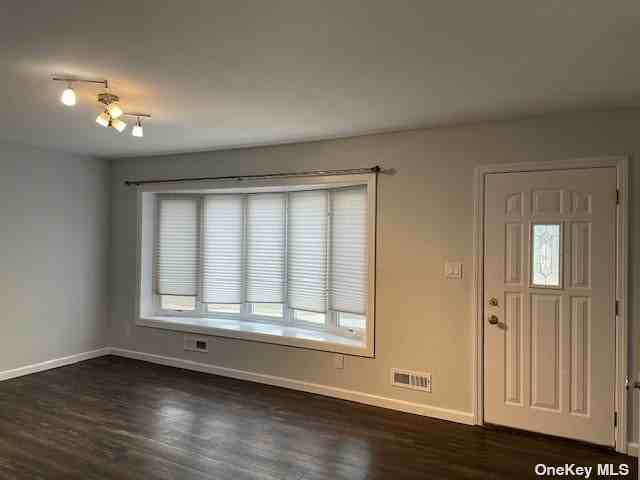 266 Central Park Rd - Photo 3 of 17