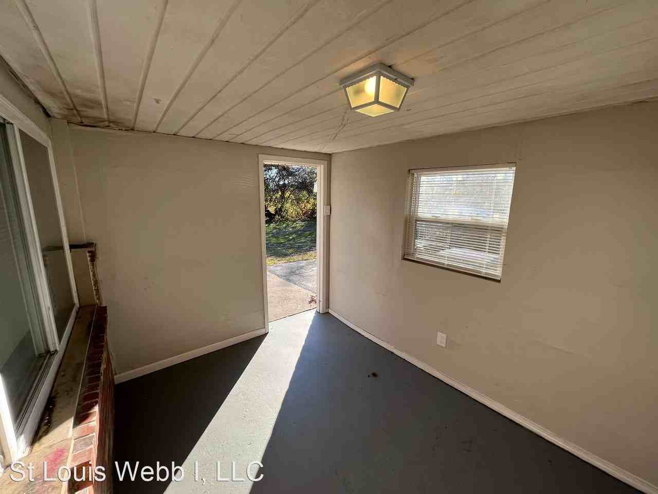 10026 Viscount Dr - Photo 3 of 14