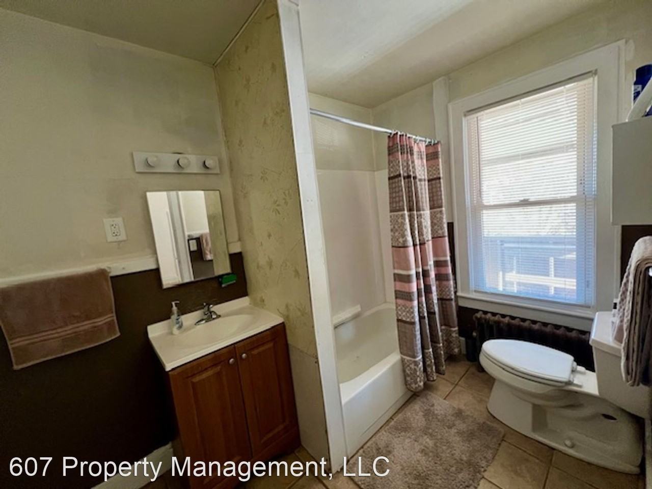 119 Park Ave - Photo 3 of 6