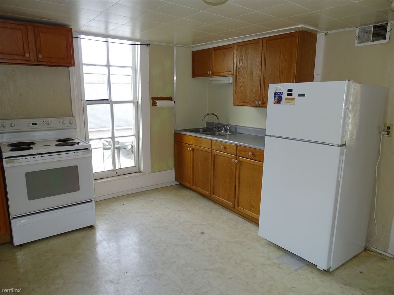 327 North St - Photo 2 of 4