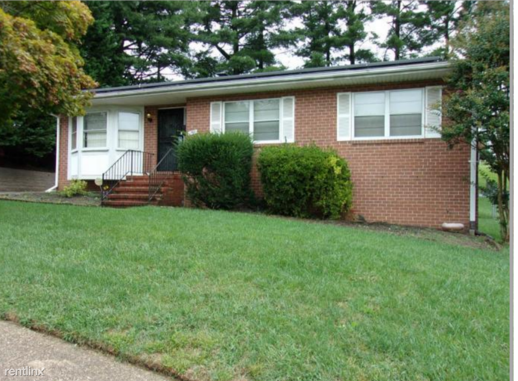 1109 Scotts Hill Dr - Photo 2 of 3