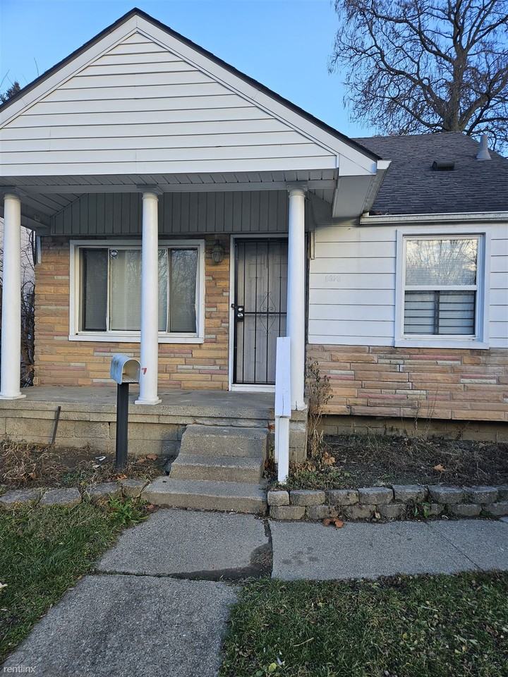8270 Trinity St - Photo 3 of 3