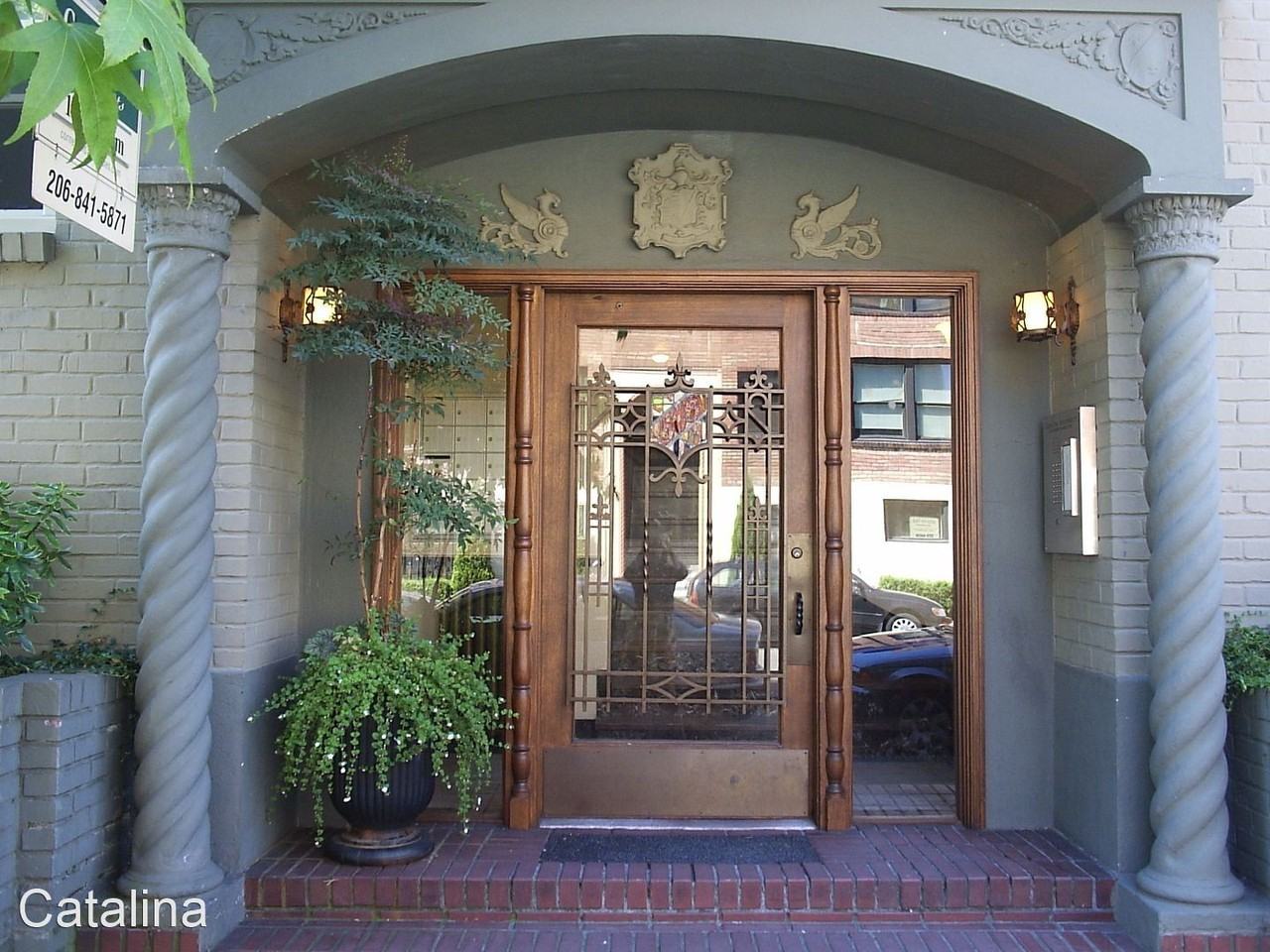 Catalina Apartments - Photo 2 of 2