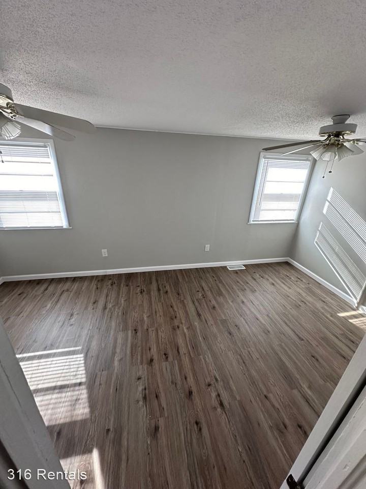 1415 W University Ave - Photo 2 of 14