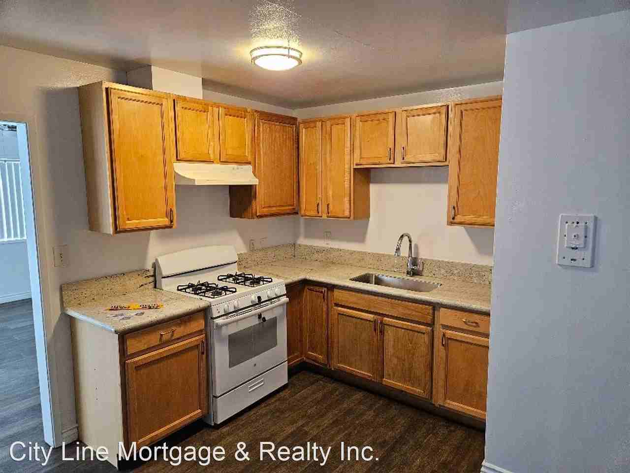 52185224 Imperial Ave. 5218 Imperial Ave, San Diego, CA 92114