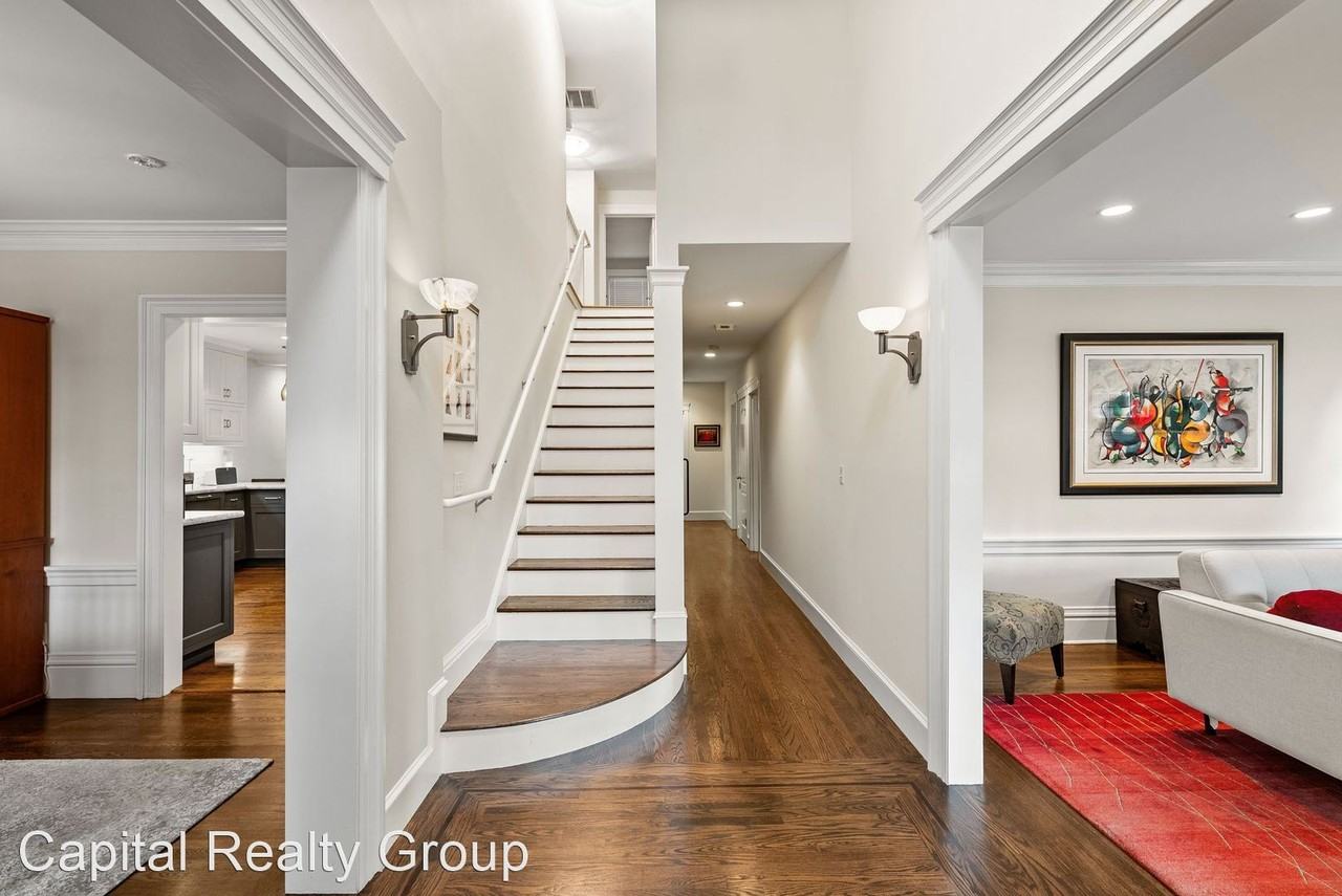 118 Occidental Ave - Photo 2 of 44