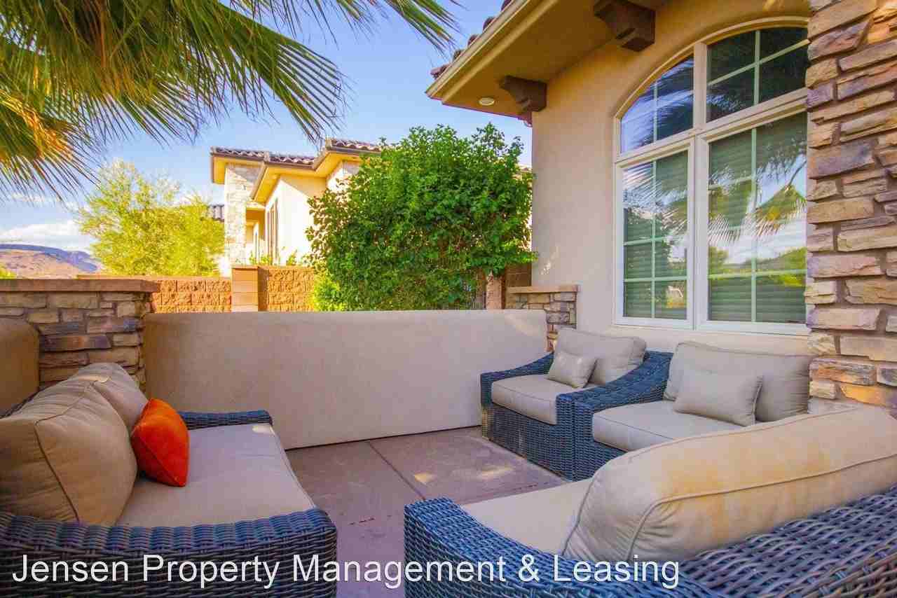 1814 N 595 W - Photo 2 of 50