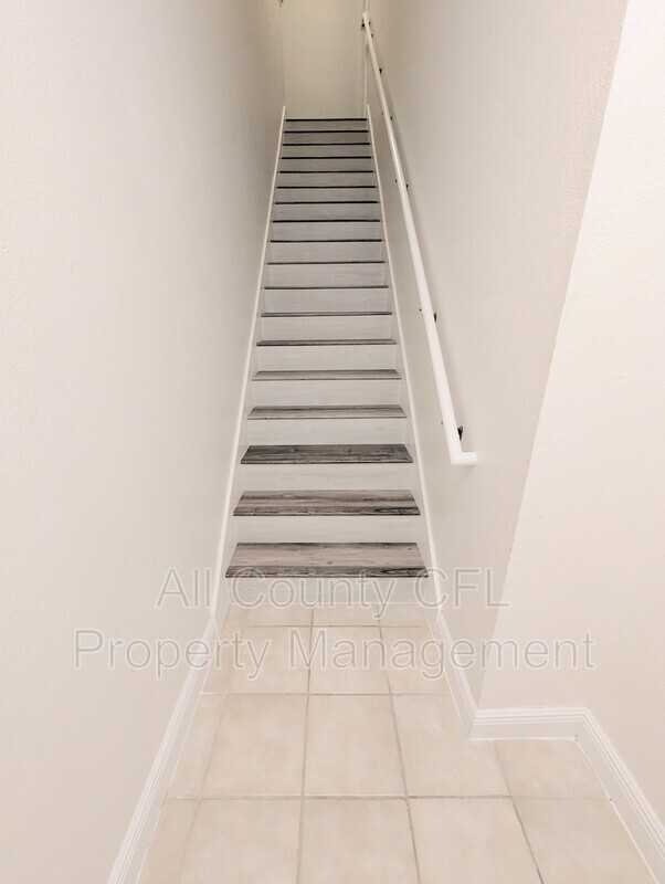 303 Southern Pecan Cir #204 - Photo 3 of 18