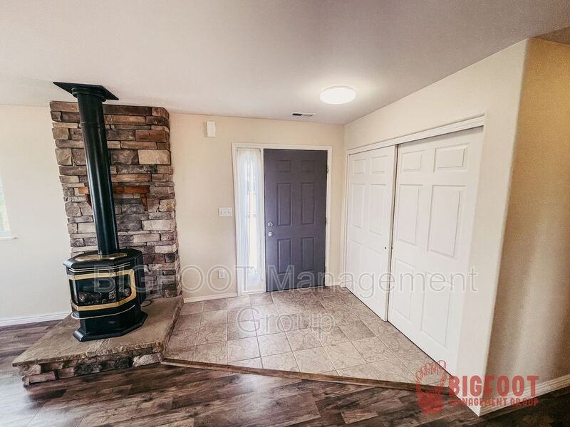 65 Foxborro Ln - Photo 3 of 21