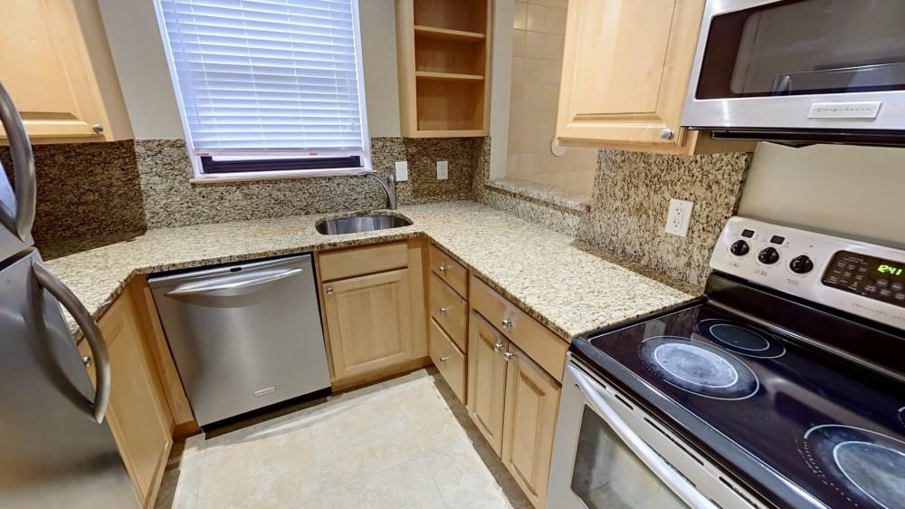 Gainsborough St #305W - Photo 4 of 12