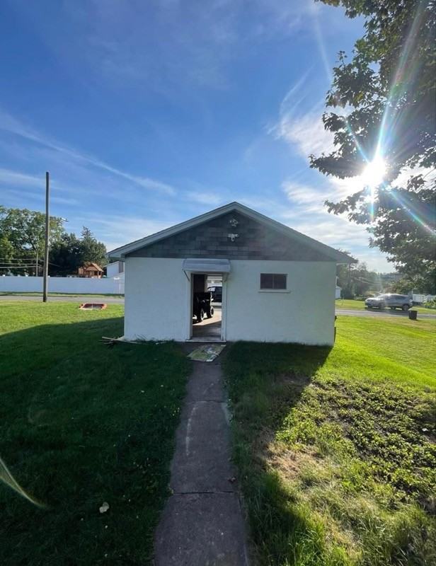 11 Washington St - Photo 3 of 7