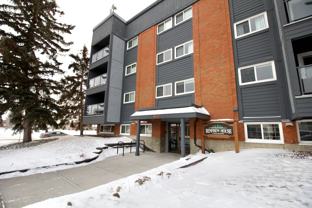 403 8 Ave Ne - Photo 1 of 1