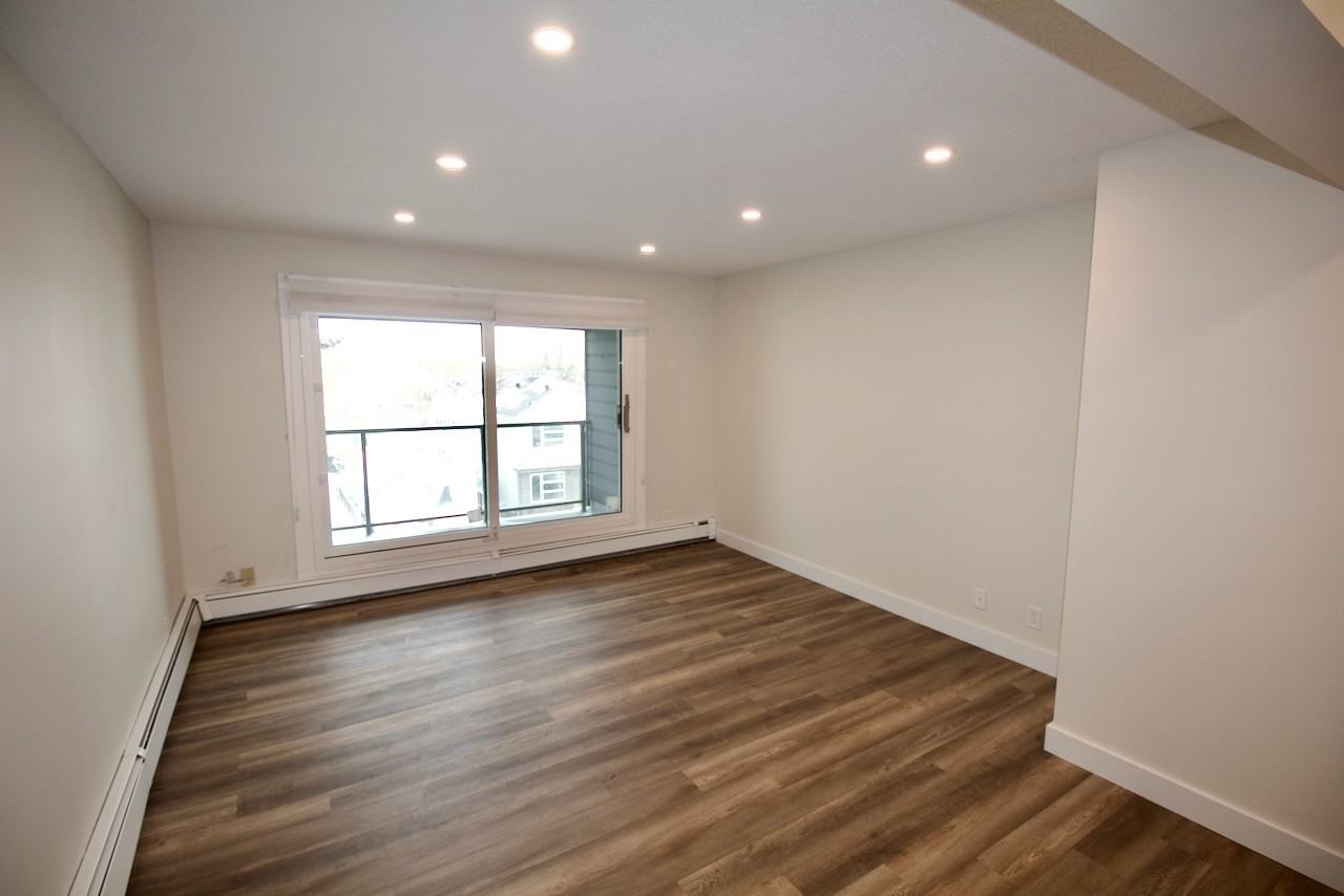 403 8 Ave Ne - Photo 2 of 31