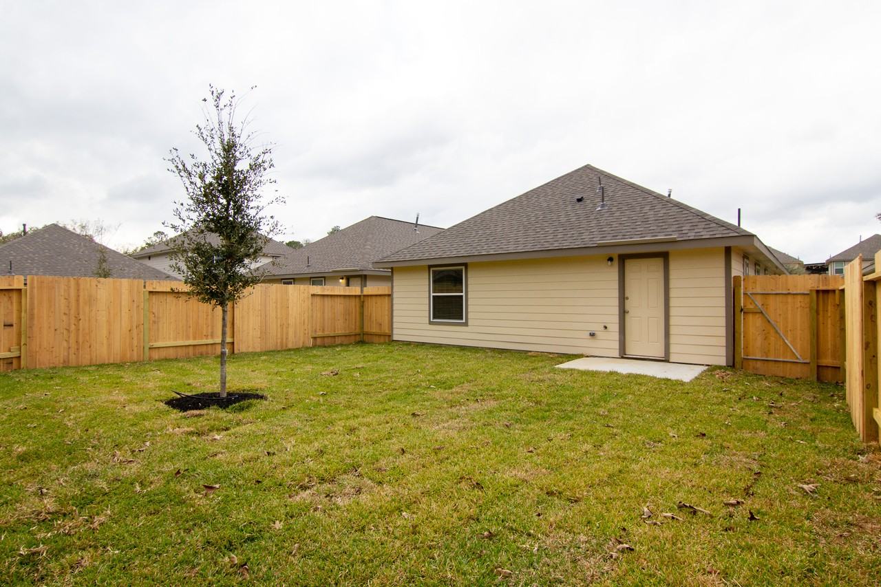 3712 Alexus Dr - Photo 3 of 16