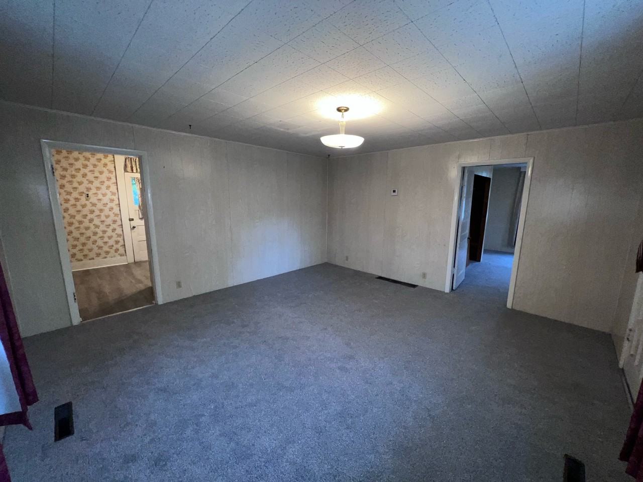 135 Nw - Photo 3 of 11