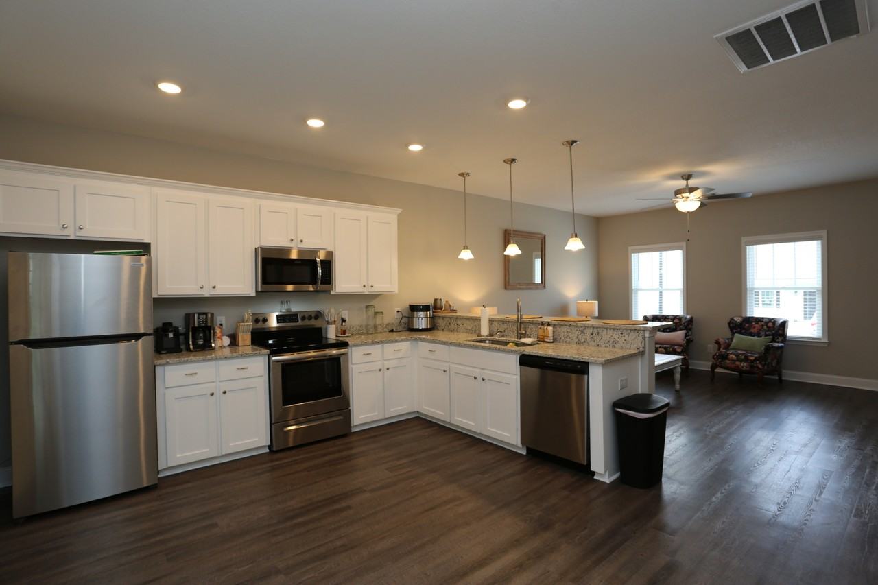 Veranda Ln - Photo 2 of 8