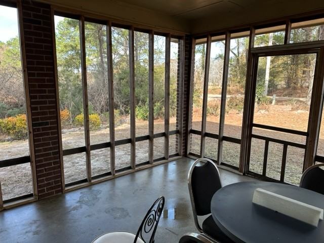 782 Starling Rd - Photo 6 of 18