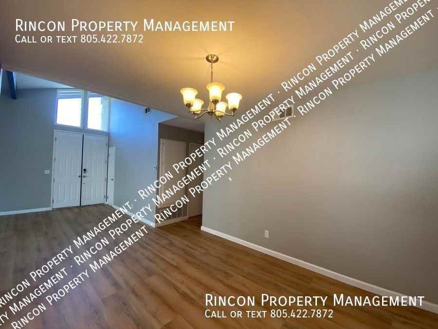 564 Holly Ave - Photo 3 of 24