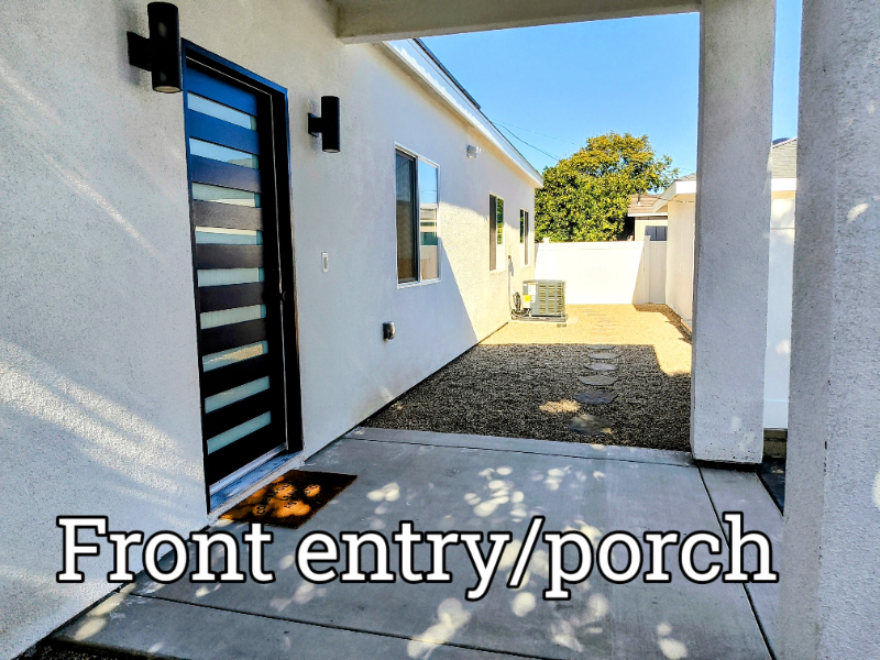 11783 Santa Maria St - Photo 3 of 9