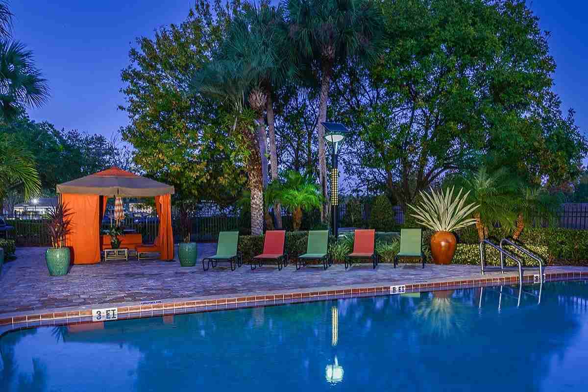 Avery Place Villas - Photo 2 of 40