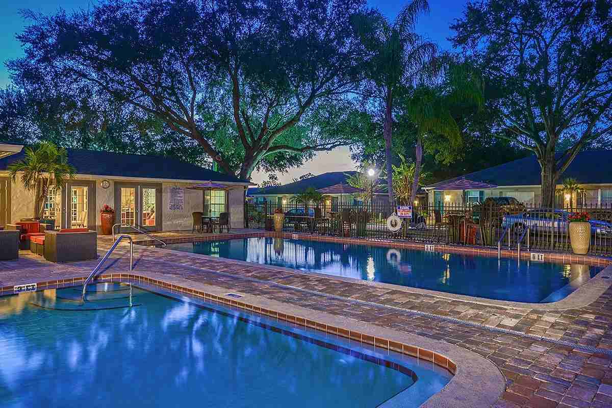 Avery Place Villas - Photo 5 of 40