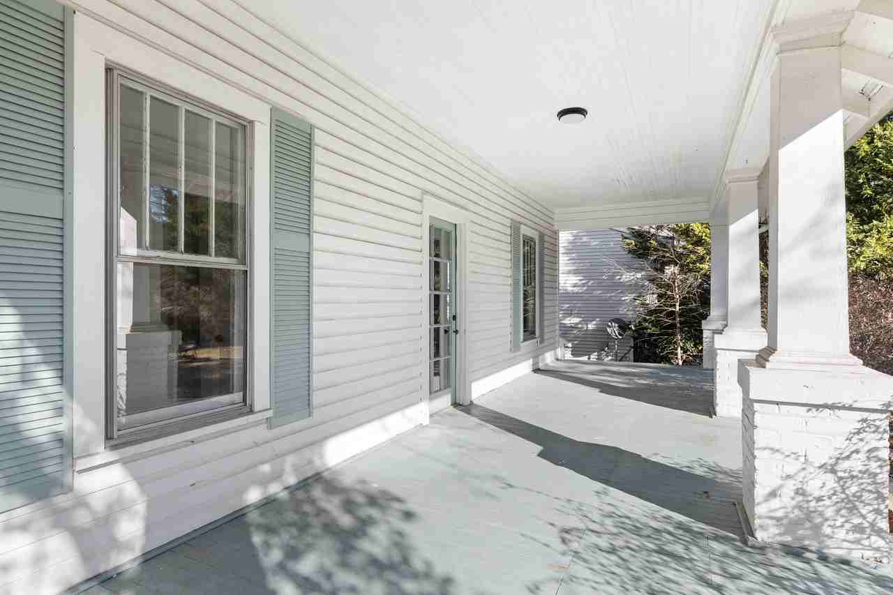 2426 Vesson Ave #A - Photo 3 of 28