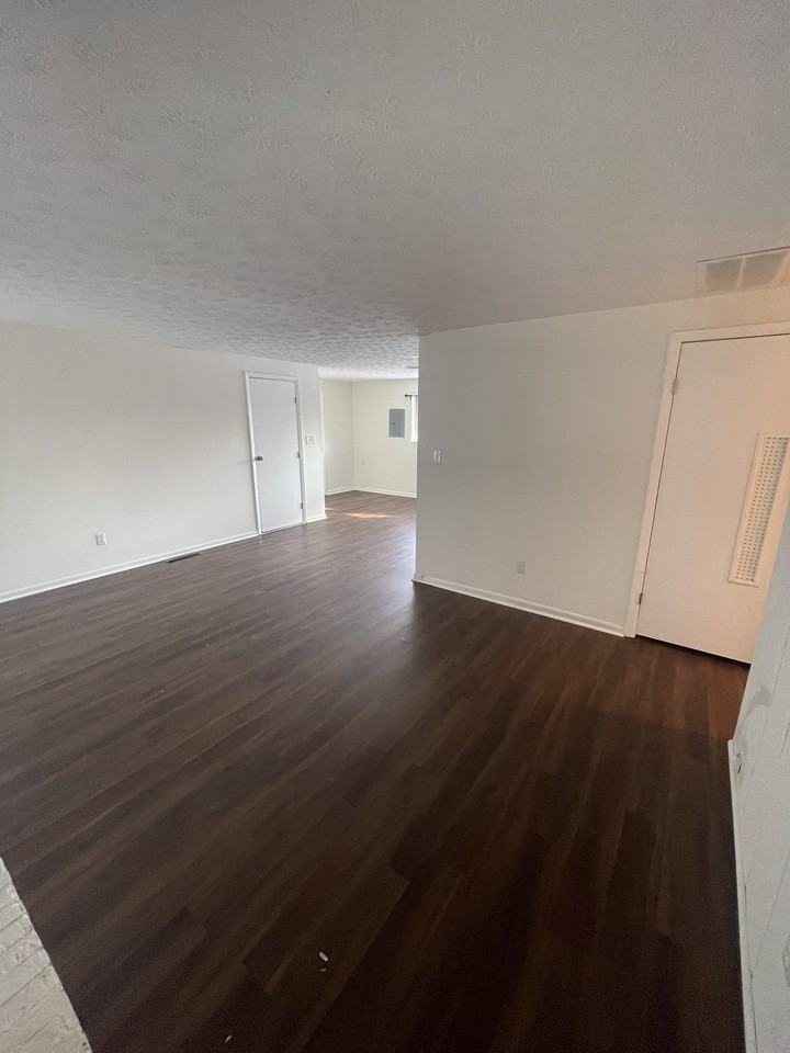 934 Vanderberg Pl #NA - Photo 2 of 19