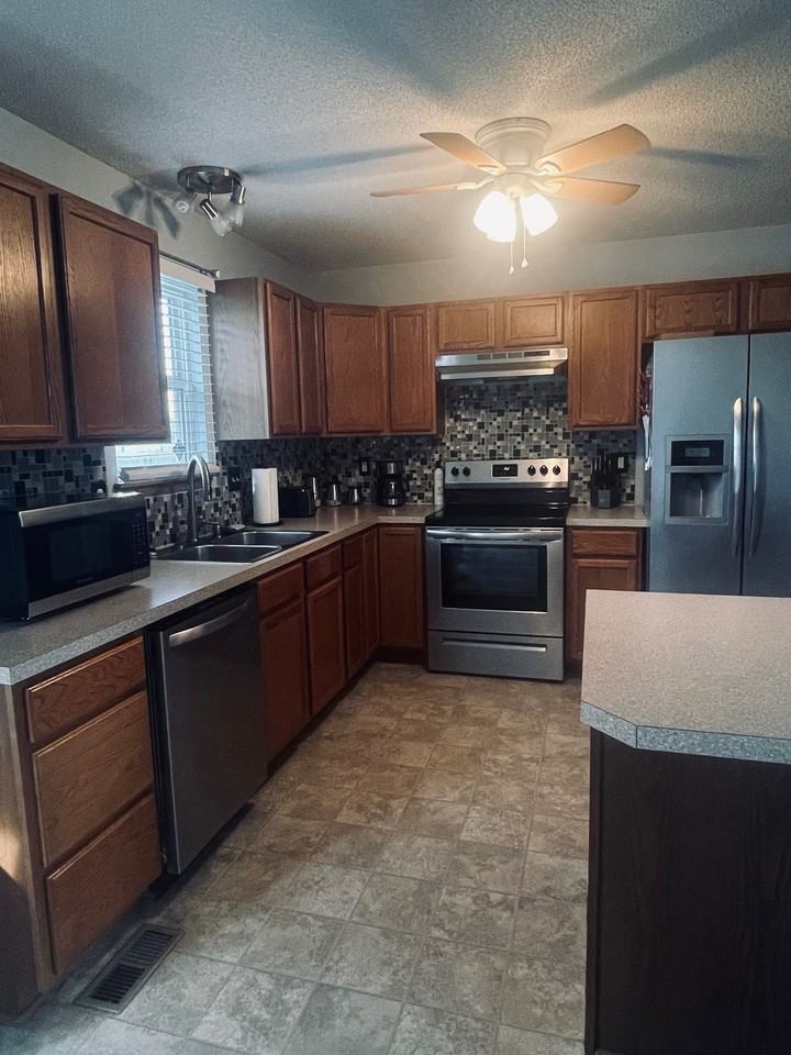 1325 N Indiana Ave #NA - Photo 3 of 6