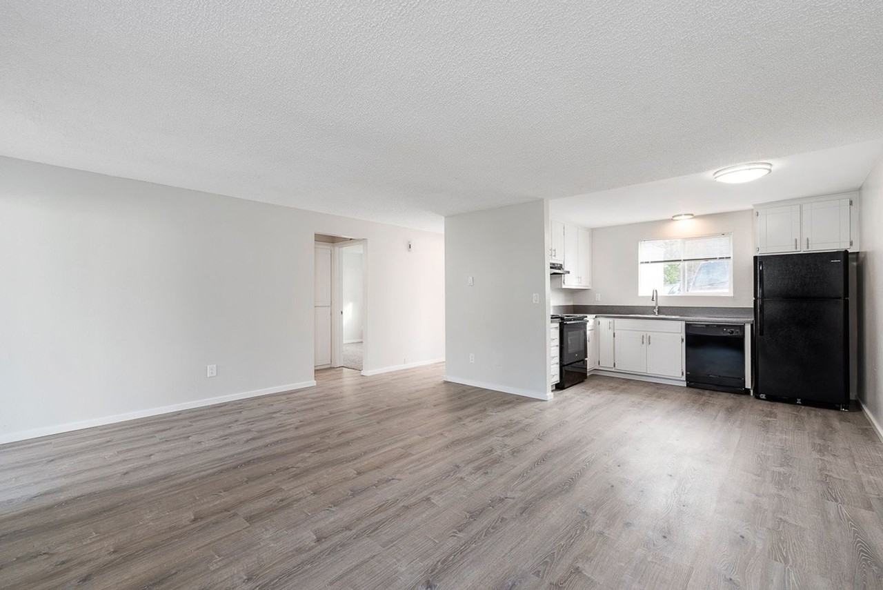 The Somerset Apartments - Photo 5 of 16