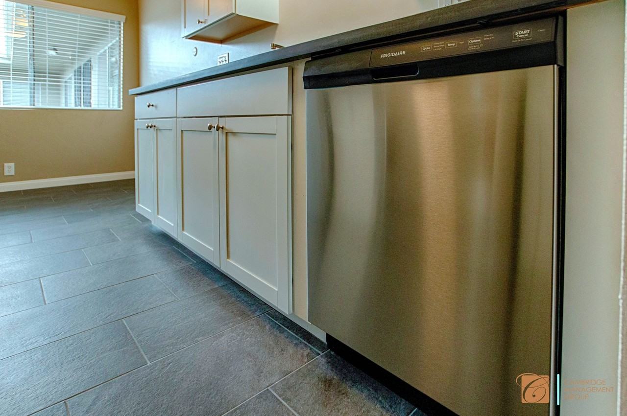 3940 Oregon St. - Photo 7 of 9