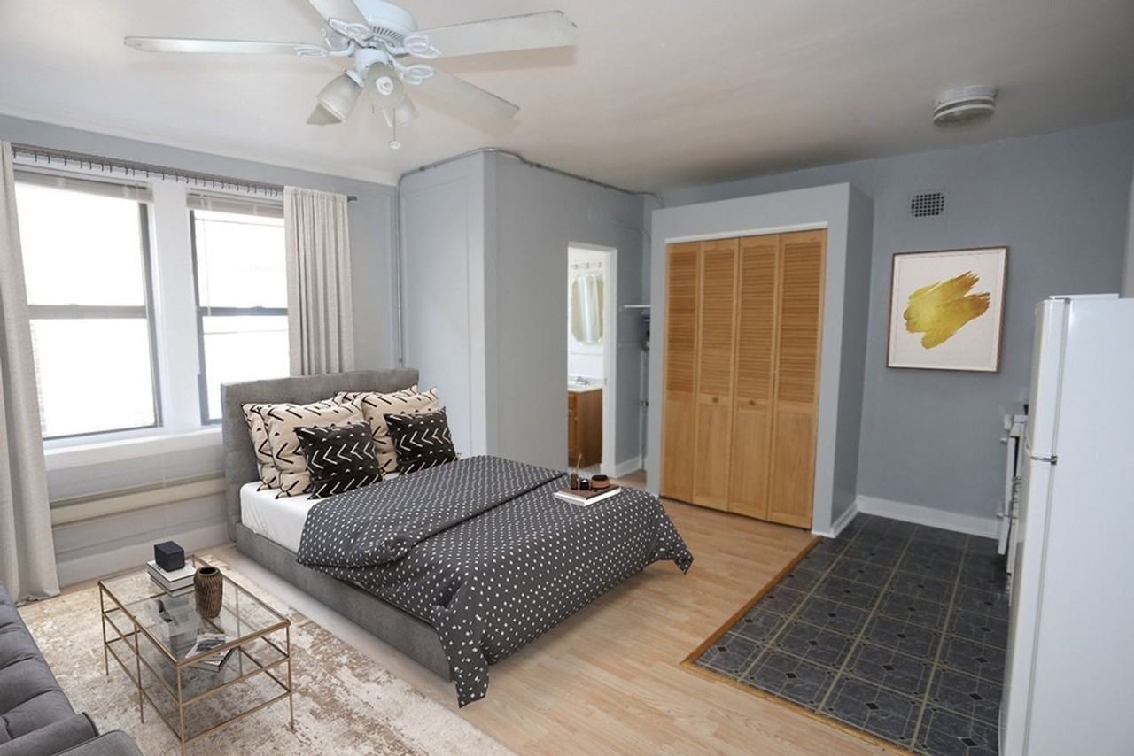 4735 Beacon - Photo 3 of 16