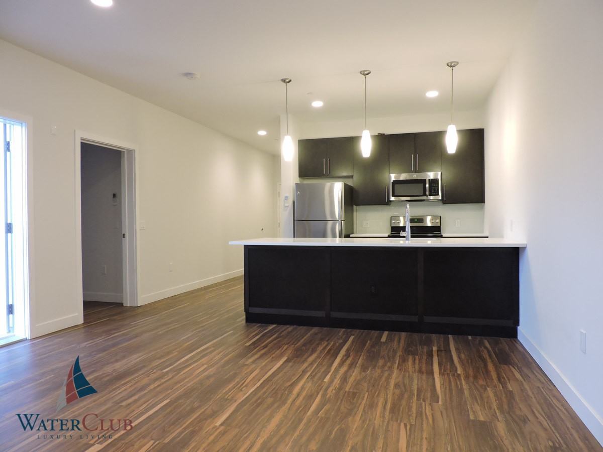 Water Club Luxury Living - Photo 3 of 20