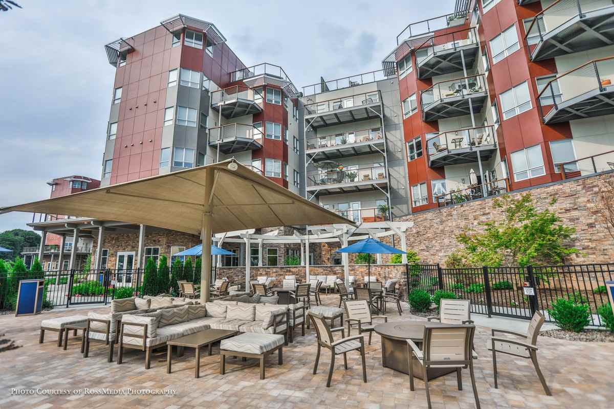 Water Club Luxury Living - Photo 4 of 20