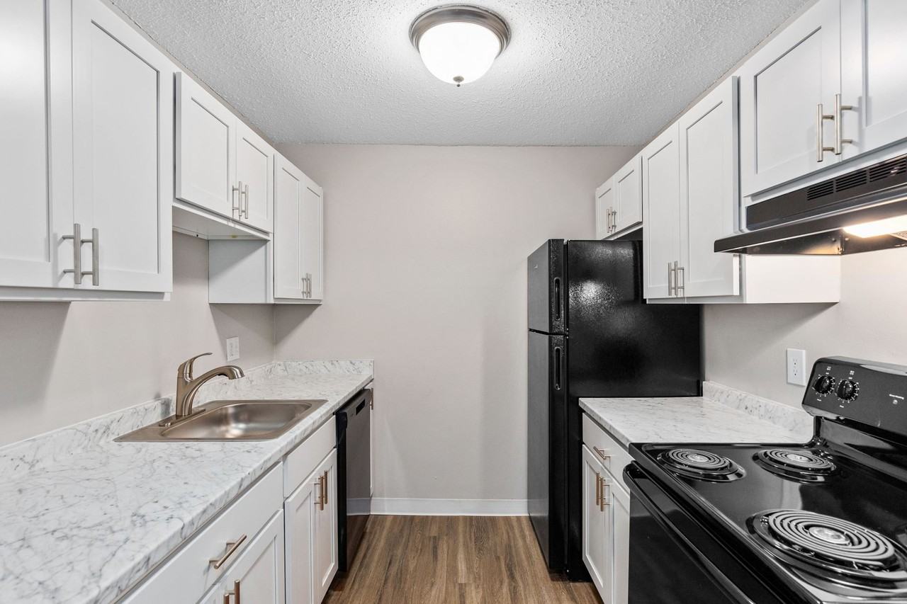 Briarcliffe Apartments & Townhomes - Photo 2 of 50