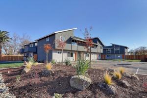 featured image of 2404 26th Ave