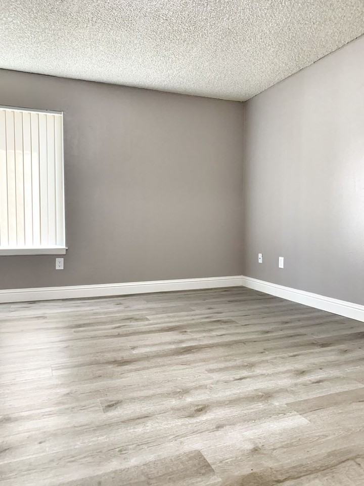 Serena Vista Apartments - Photo 7 of 35