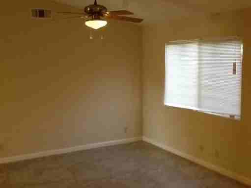 3909 Laurenburg Ave - Photo 2 of 13