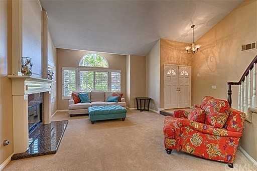 5095 Rockhampton Ct - Photo 3 of 32