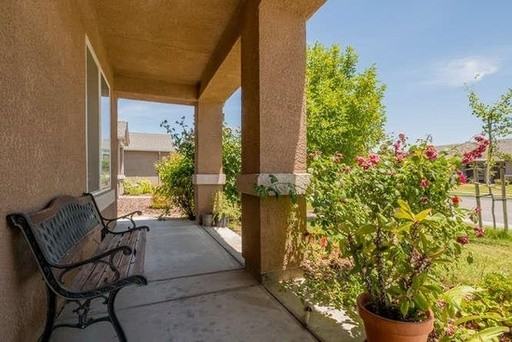 745 S Burgan Ave - Photo 2 of 24