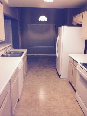 2617 N Salem - Photo 2 of 6