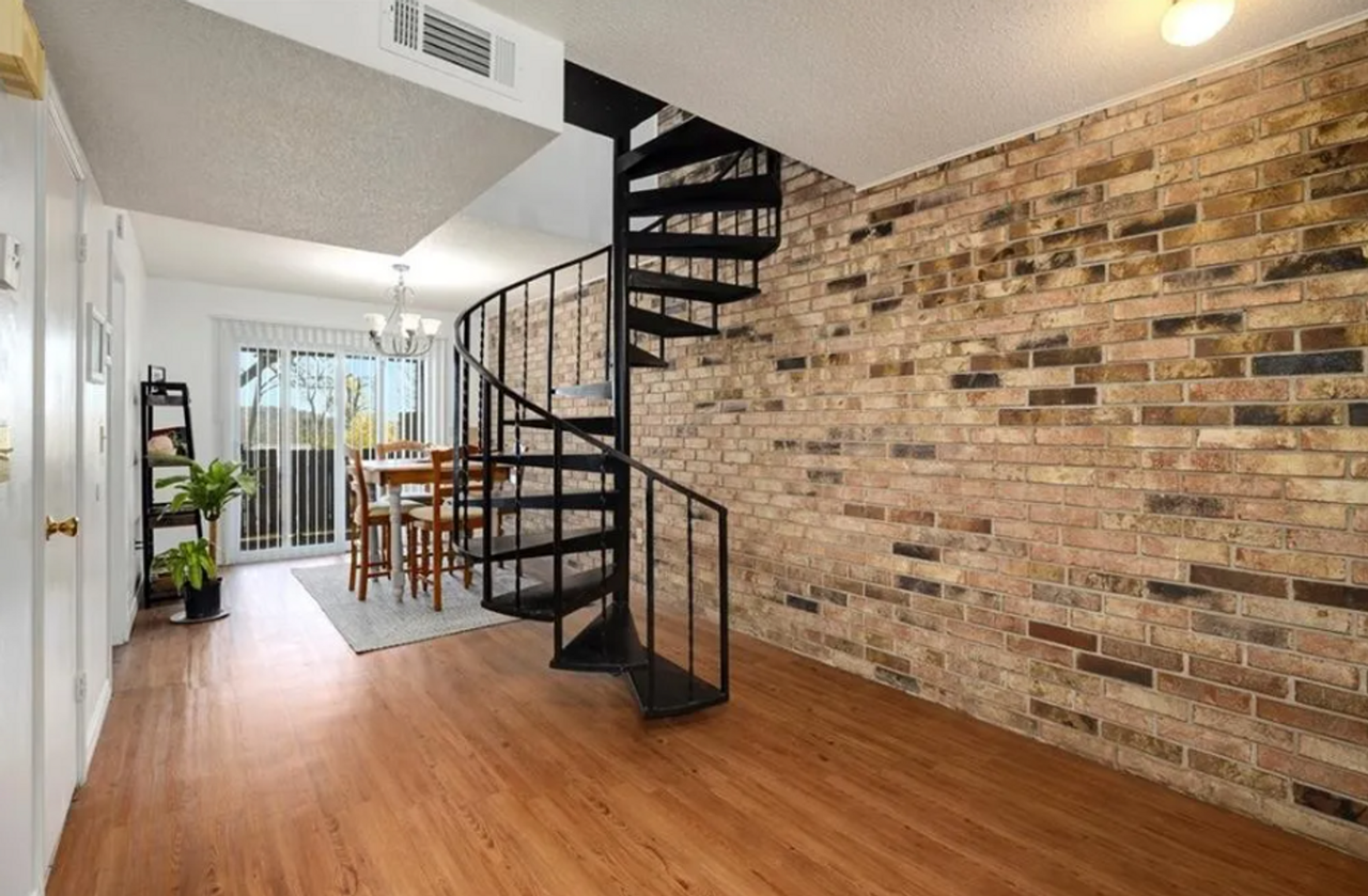 Waverly Woods Townhomes - Photo 3 of 8