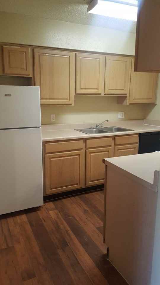 Waterstone Apartments - Photo 5 of 30