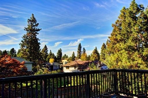 2112 S Scenic Blvd - Photo 2 of 3