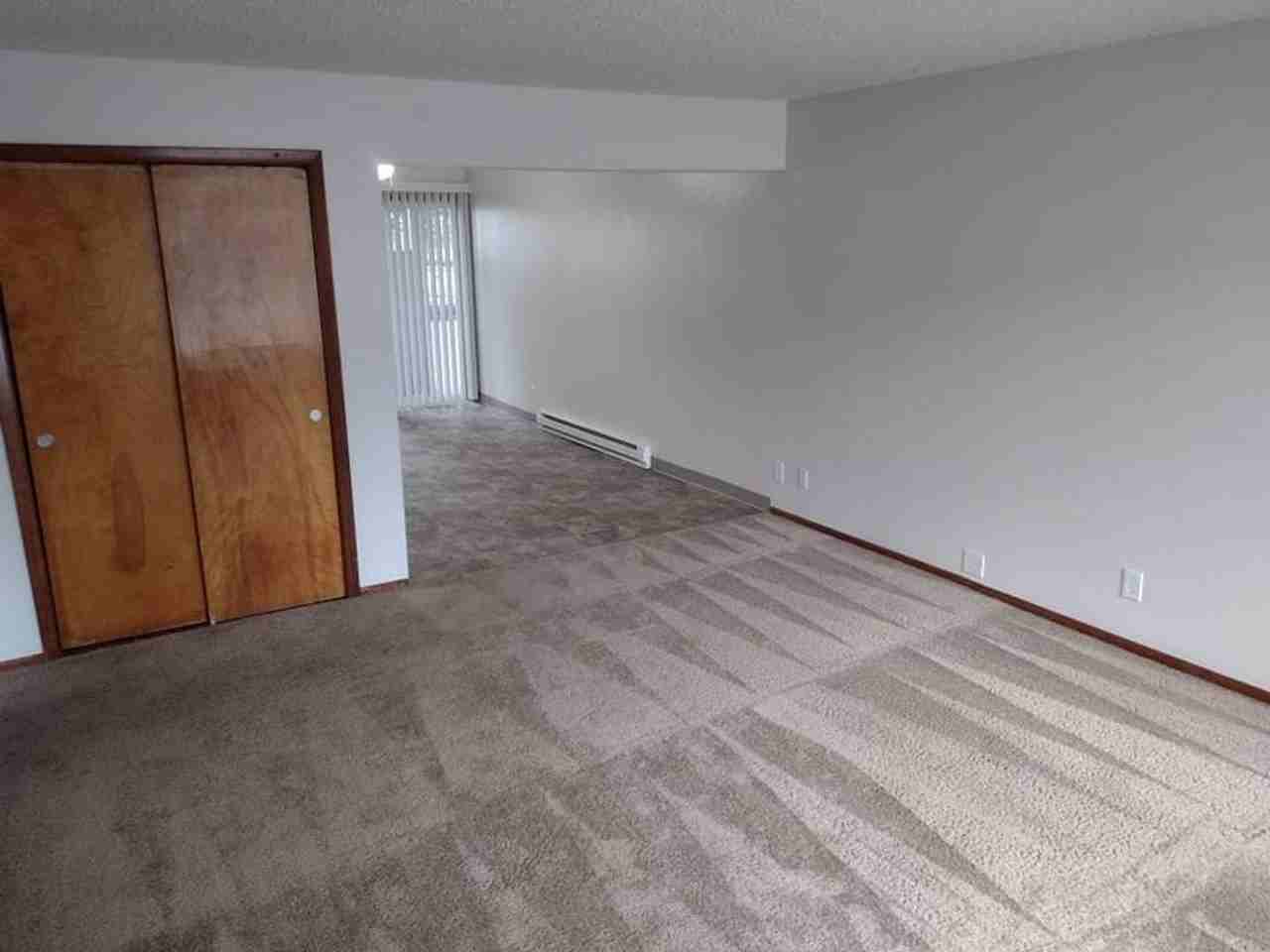 Beautiful 1  and 2 bedroom homes available near Downtown Vancouver! Beautiful Views and a great location! - Photo 4 of 10