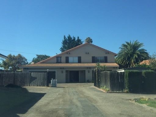 390 Tallyho Rd - Photo 2 of 3
