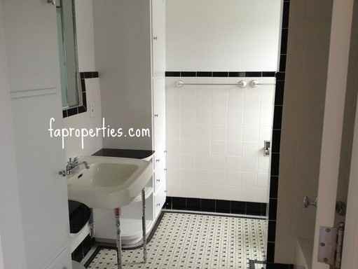 804 S Rotherwood Ave - Photo 2 of 4