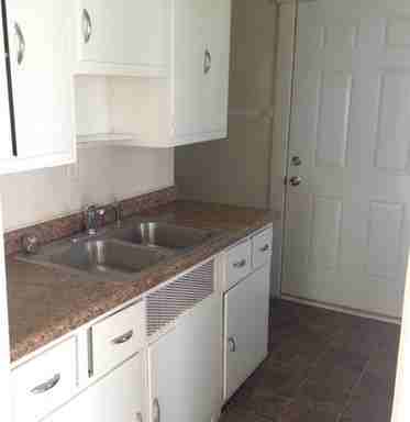 60 Bryan Ave - Photo 2 of 4