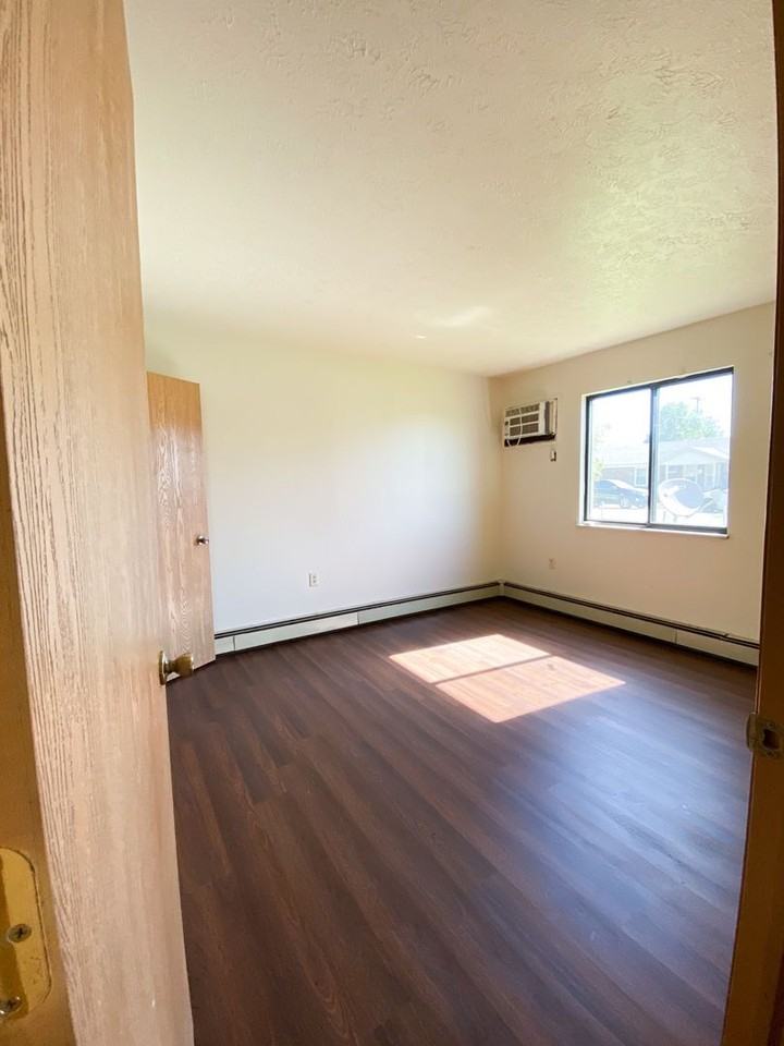 Southside Apartments - Photo 5 of 7