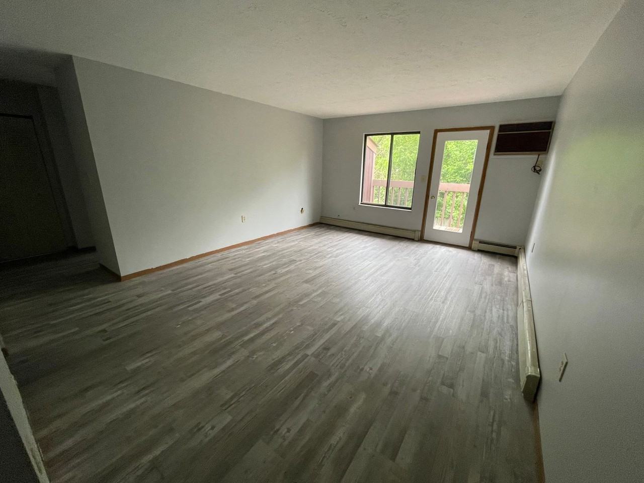 Southside Apartments - Photo 2 of 18